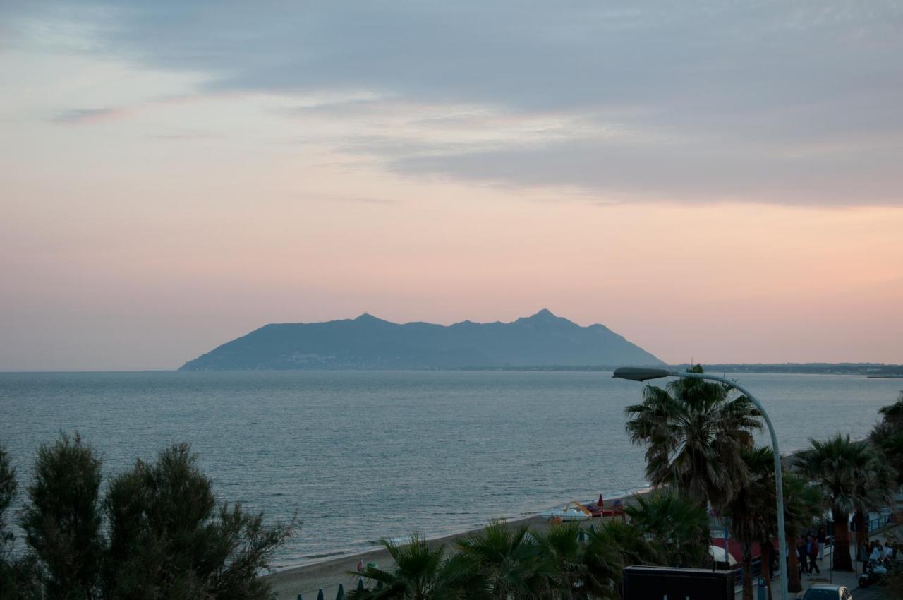 Hotel Ristorante Centosedici Terracina Phòng bức ảnh