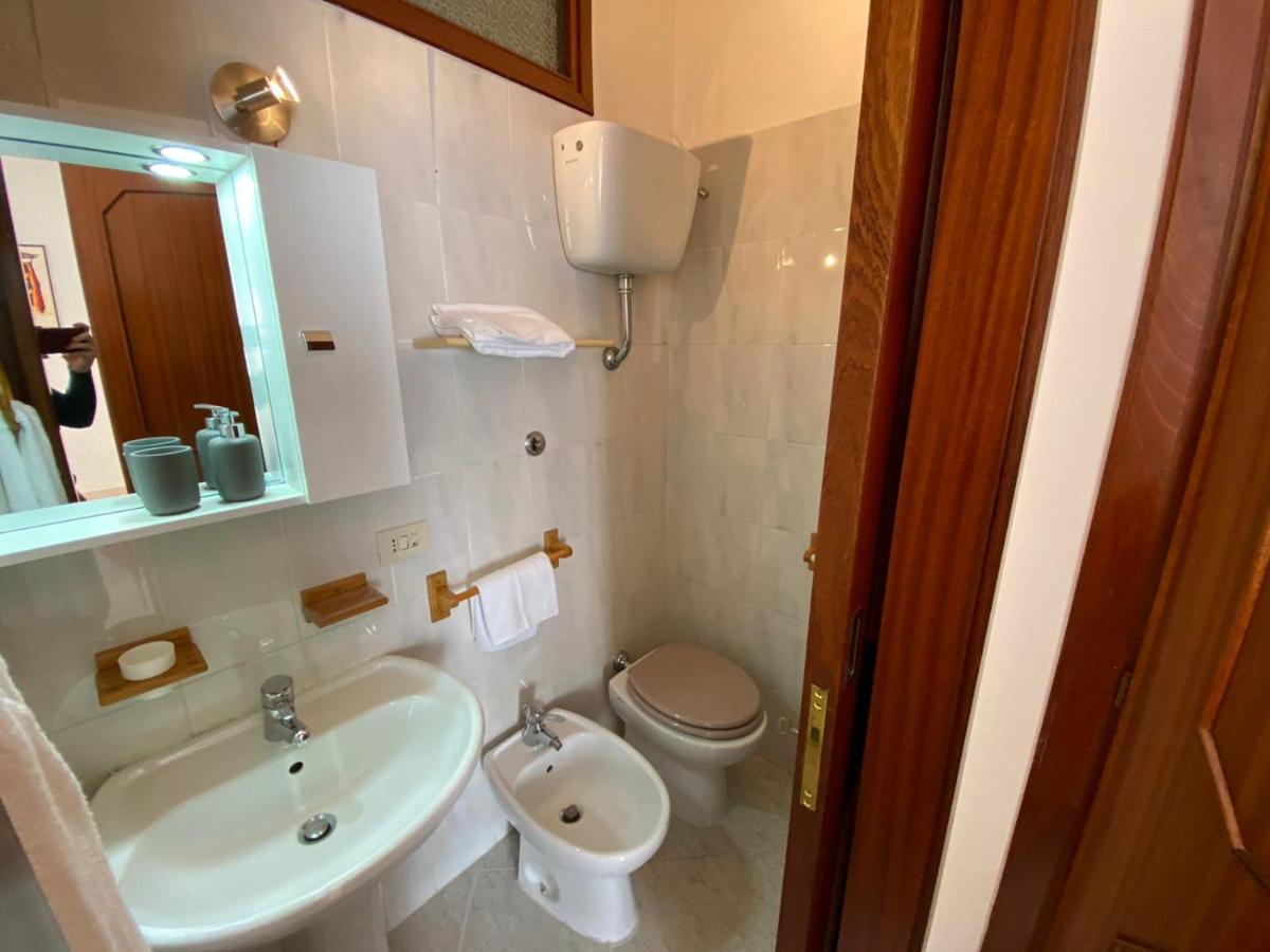 Hotel Ristorante Centosedici Terracina Ngoại thất bức ảnh